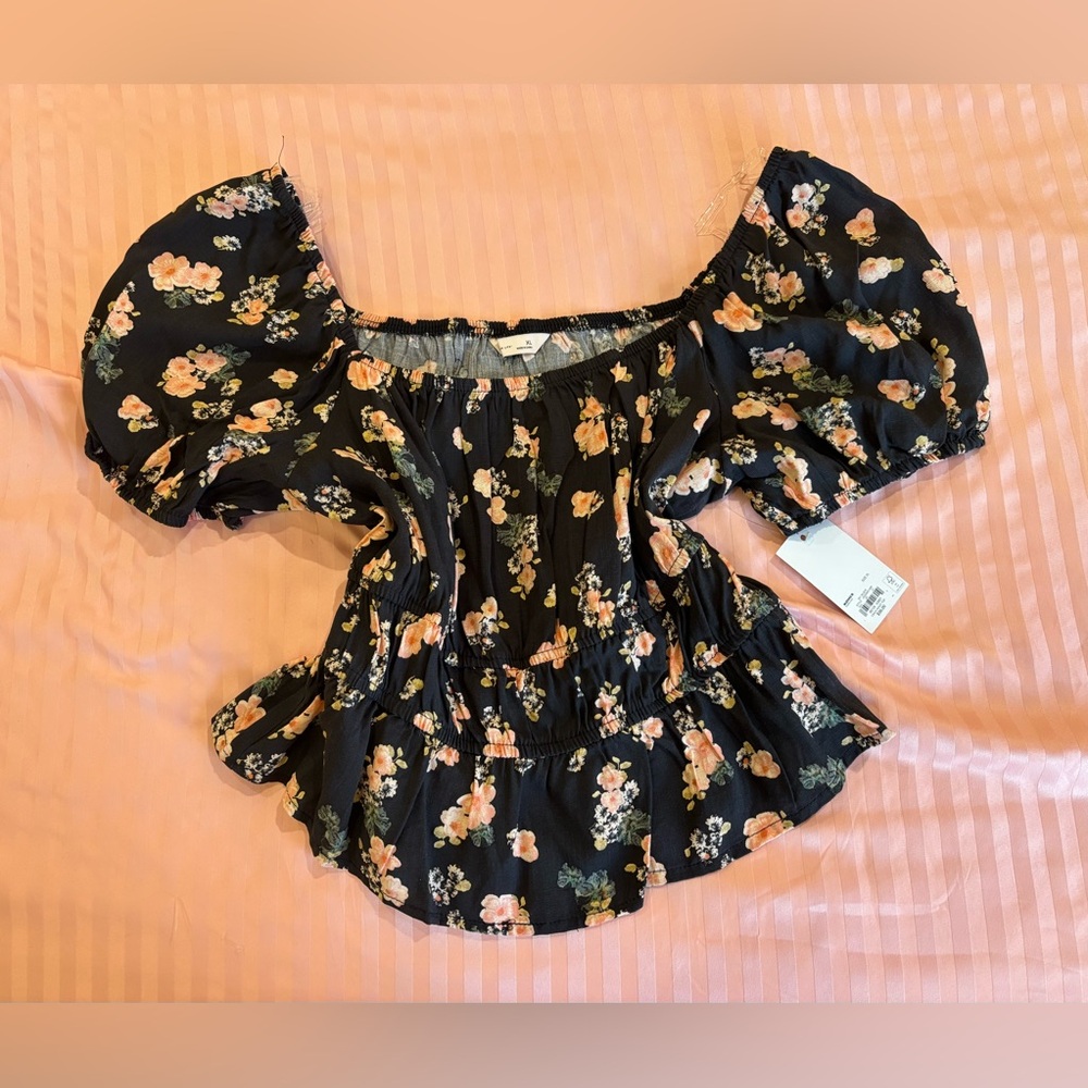 NWT Top
